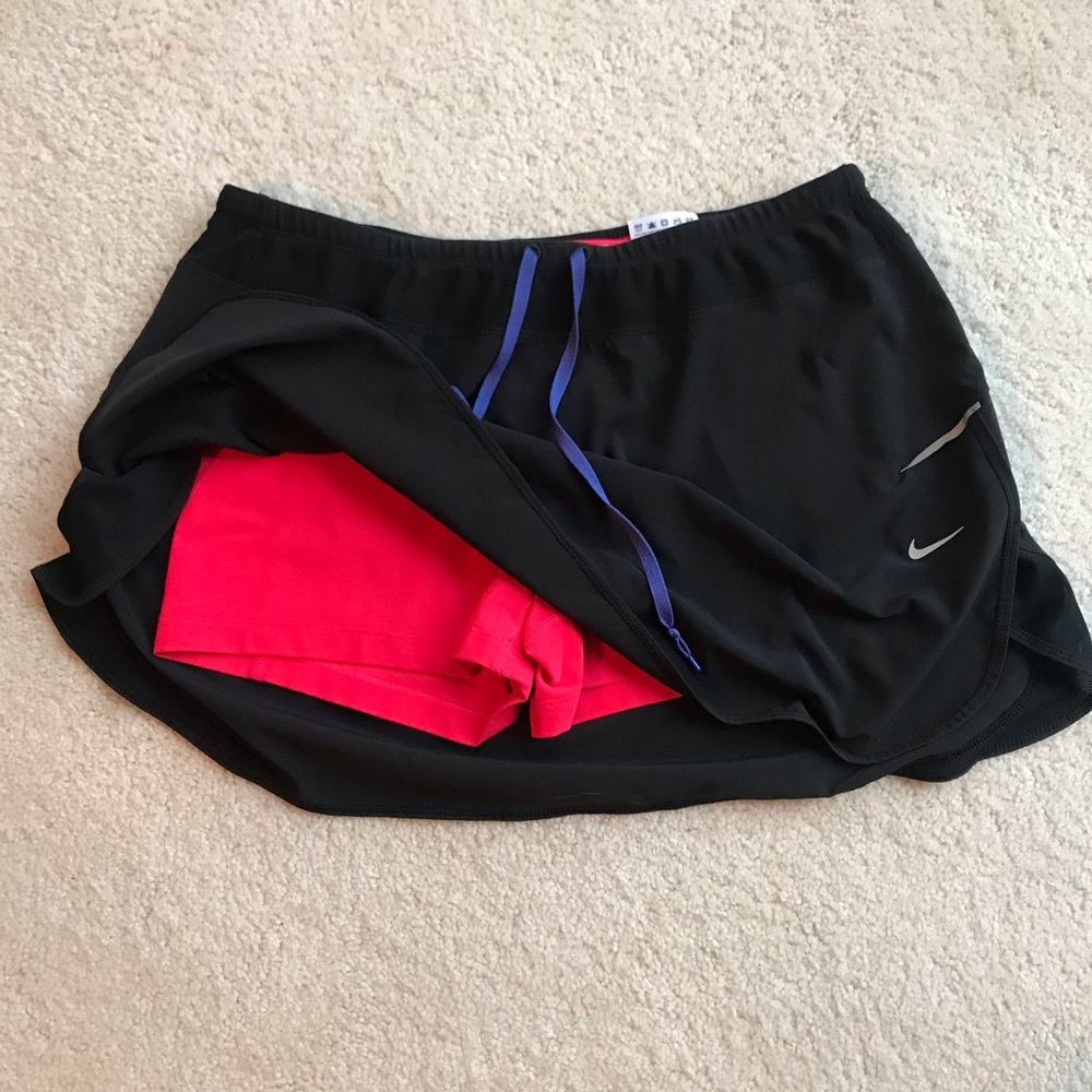 Black Nike tennis skirt